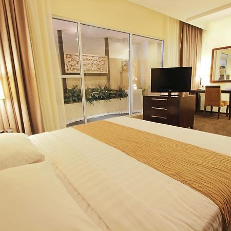 Harmoni One Convention Hotel And Service Apartments Batam Kamer foto