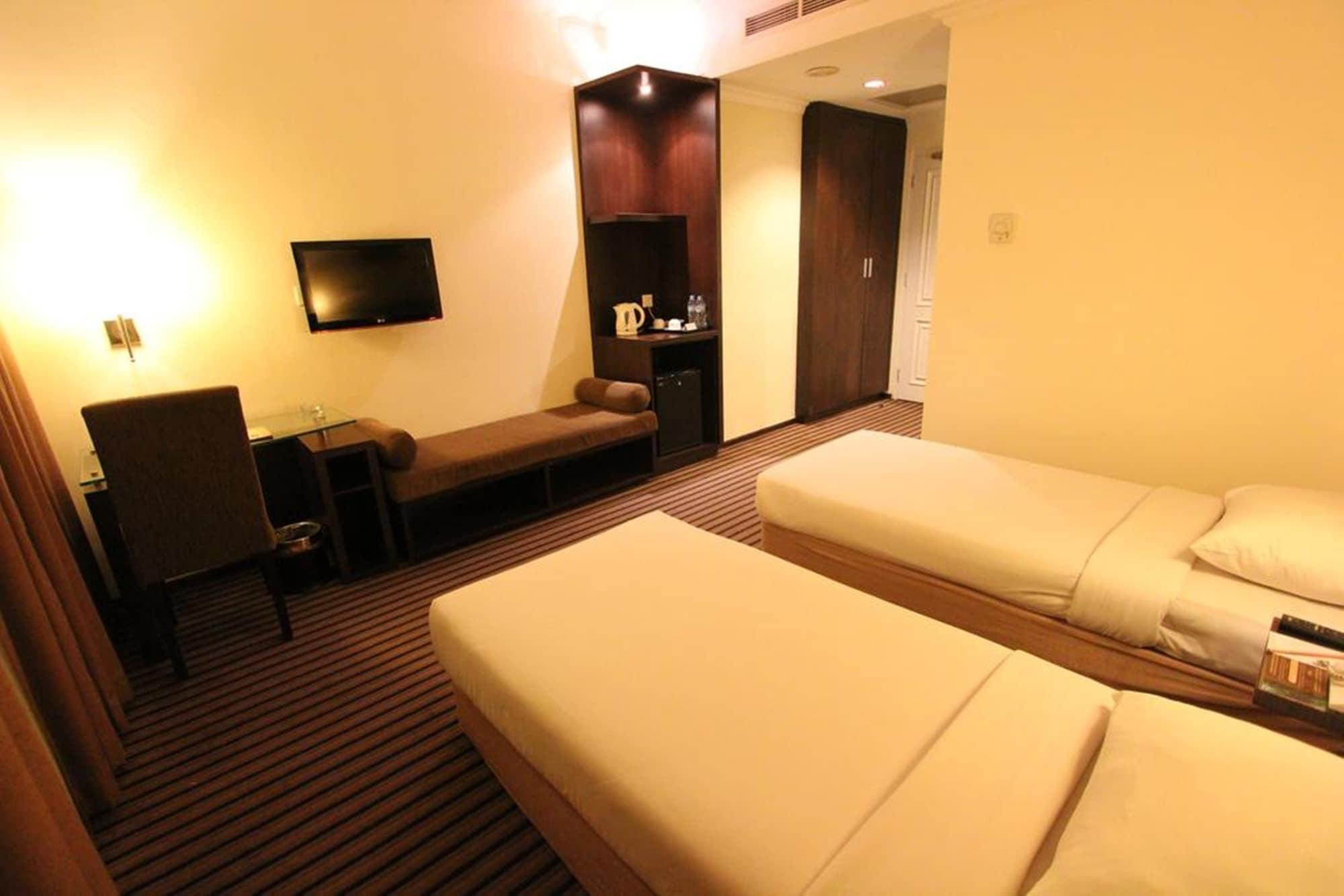 Harmoni One Convention Hotel And Service Apartments Batam Buitenkant foto