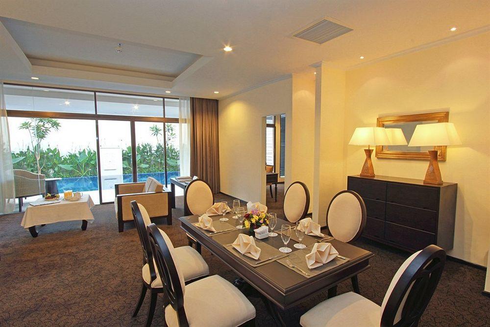 Harmoni One Convention Hotel And Service Apartments Batam Buitenkant foto
