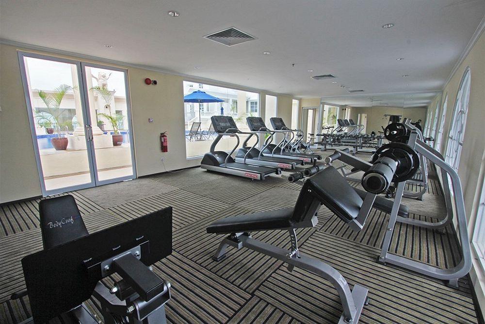 Harmoni One Convention Hotel And Service Apartments Batam Buitenkant foto