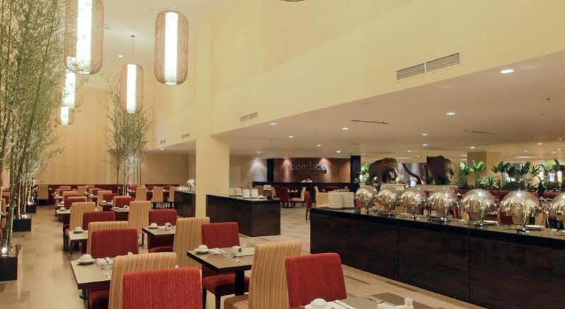 Harmoni One Convention Hotel And Service Apartments Batam Buitenkant foto